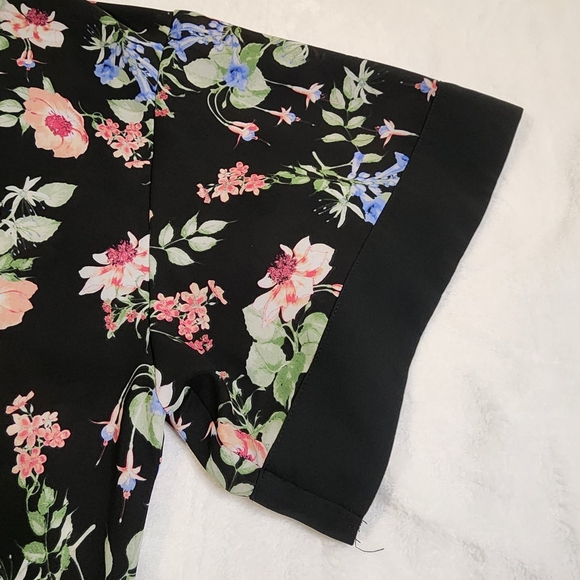 Liz Claiborne Black Floral Kimono Style Wrap, Size 0X-1X, EUC - Picture 4 of 5